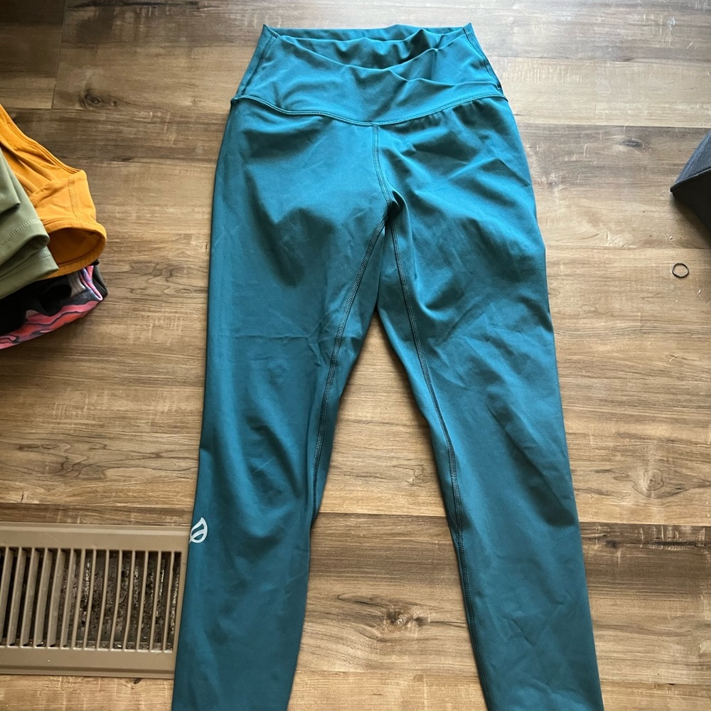 Ptula Size Small leggings